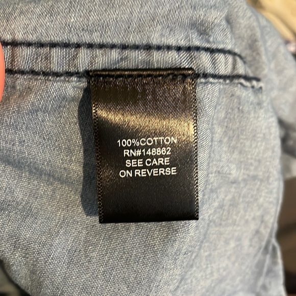 Torrid “Taylor” Medium Wash Denim Button-Down Chambray Shirt - Picture 7 of 11